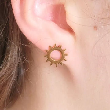 Boucles d’oreilles soleil dorées en acier inoxydable style bohème chic