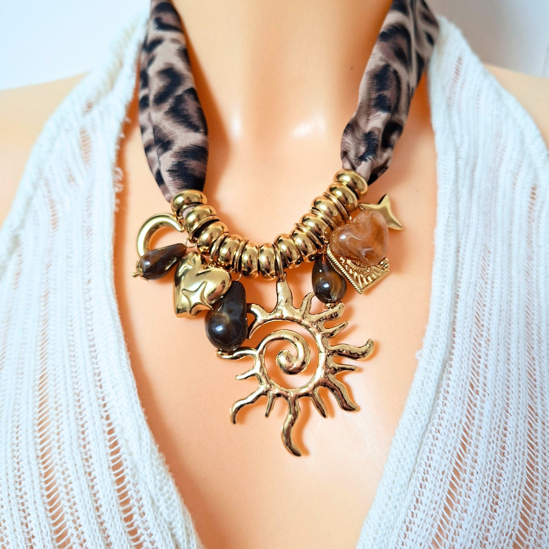 Collier ruban léopard doré en acier inoxydable avec tissu imprimé et anneaux dorés"