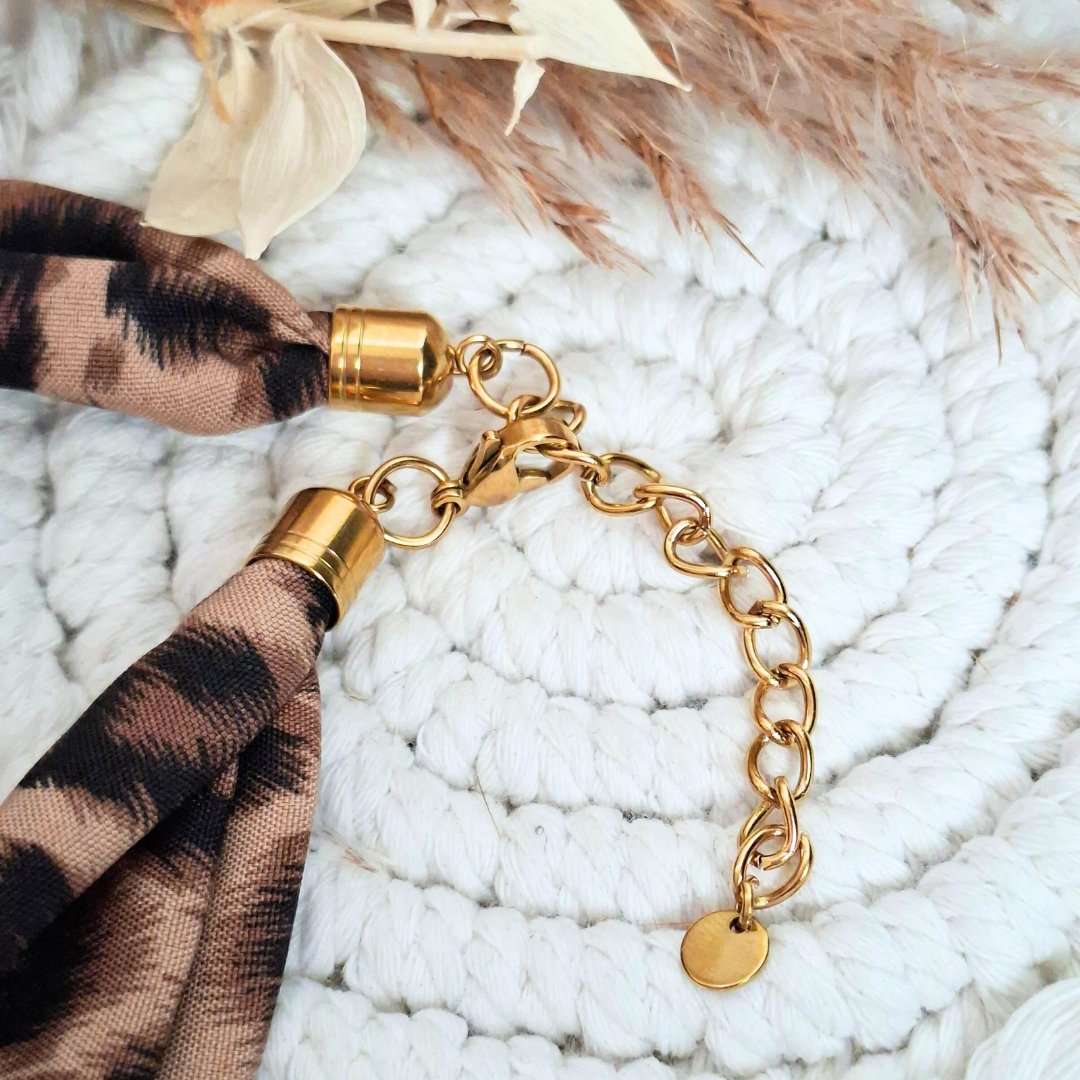Collier ruban léopard doré en acier inoxydable avec tissu imprimé et anneaux dorés"