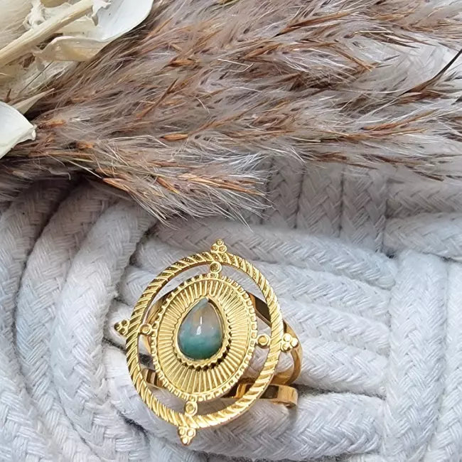 Bague femme dorée avec pierre amazonite verte – Bijou ajustable tendance