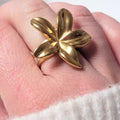 Bague fleur dorée femme – Bijou ajustable en acier inoxydable