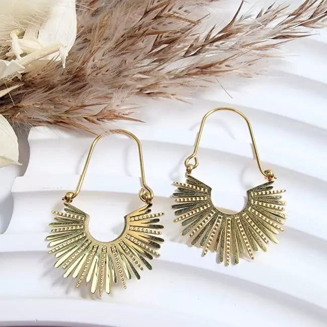 Boucle d’oreille dorée femme en acier inoxydable motif soleil bohème chic