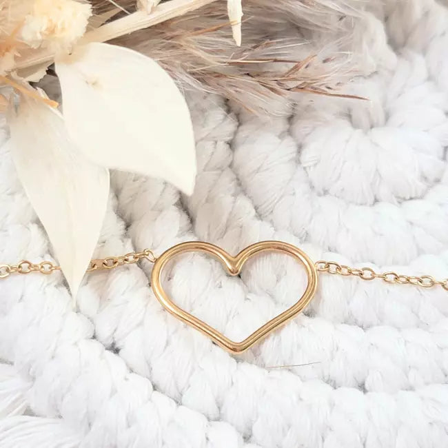 Bracelet doré femme avec pendentif cœur ajouré en acier inoxydable