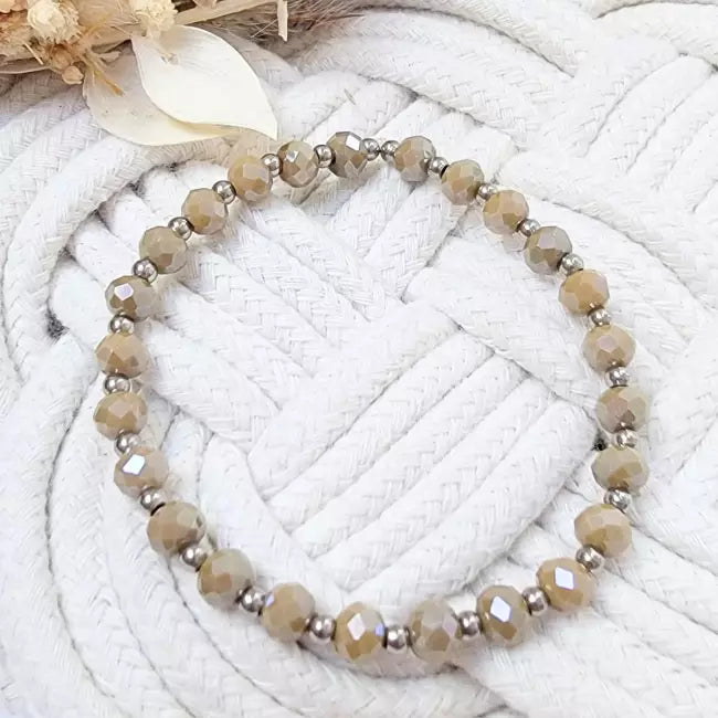 Bracelet tendance femme perles facettées beige élastique
