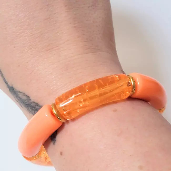 Bracelet élastique femme perles orange et cylindre texturé