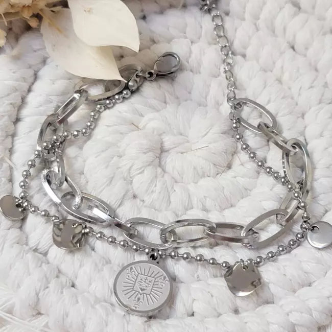Bracelet double femme acier inoxydable avec breloques rondes et médaillon gravé
