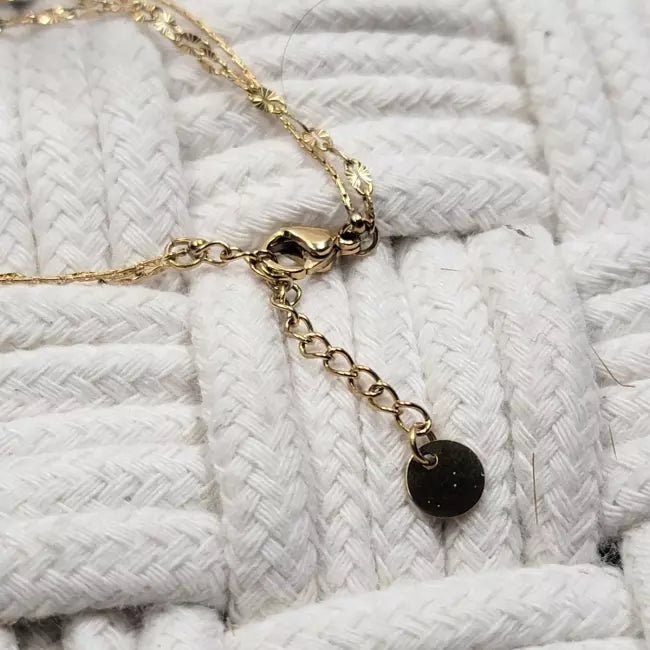 Fermoir et maillons du bracelet multi rang femme en acier inoxydable doré