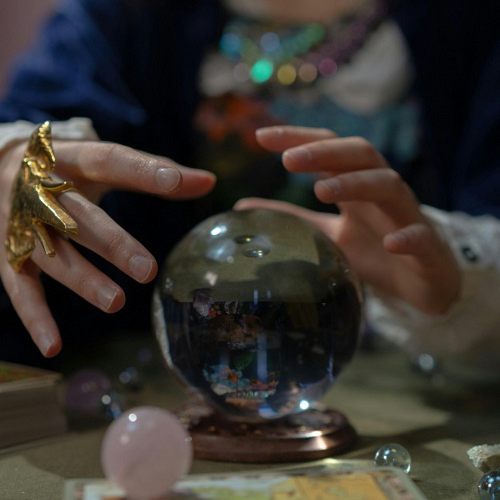 boule de cristal bijoux et l astrologie