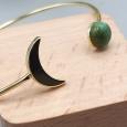 Bracelet jonc demi lune doré et sa pierre gemme Turquoise