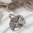 Vue de dos de la bague ovale en acier inoxydable, avec anneau ajustable brillant