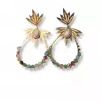 Boucles d’oreilles dorées en forme de goutte avec perles multicolores et motif soleil – style bohème chic avec nacre centrale