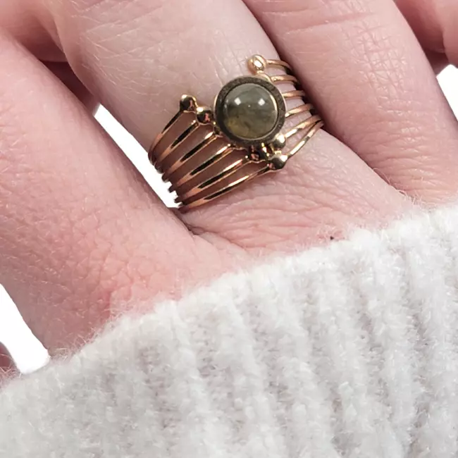 Bague ajustable en acier inoxydable doré avec pierre naturelle labradorite