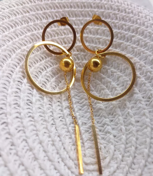 Boucles d'oreilles pendantes en acier doré