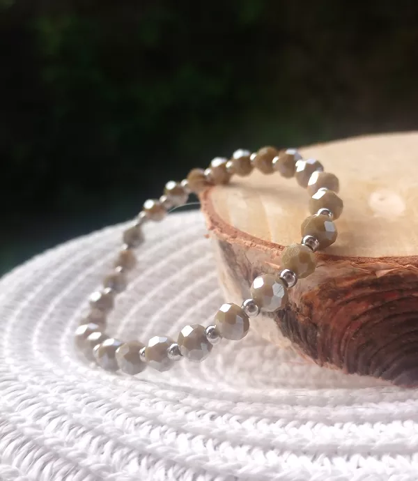 Bracelet perles à facettes marron argenté